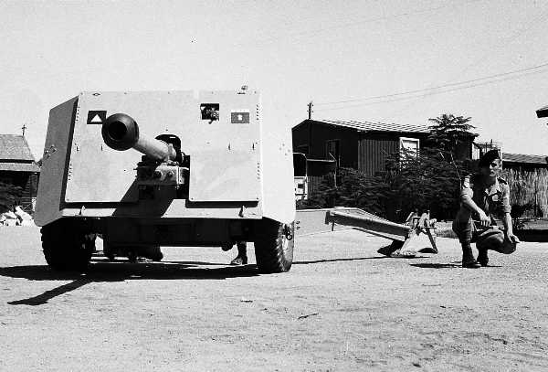  1LF  1951  Moascar Minden Camp Ismalia Anti Tank Pln  !7 Pdr821